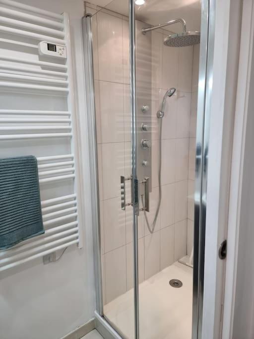 Nalan Orrygeois, Spa, Sauna, Proche Asterix Buitenkant foto